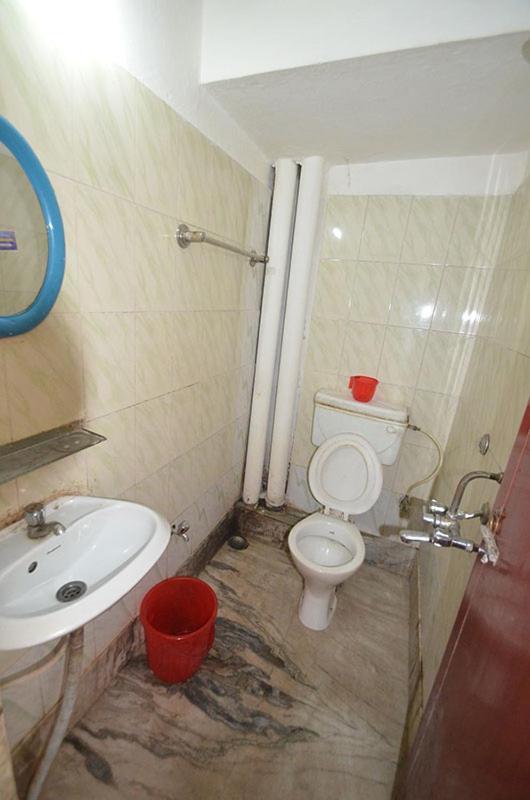 פורי Provanil Guest House מראה חיצוני תמונה