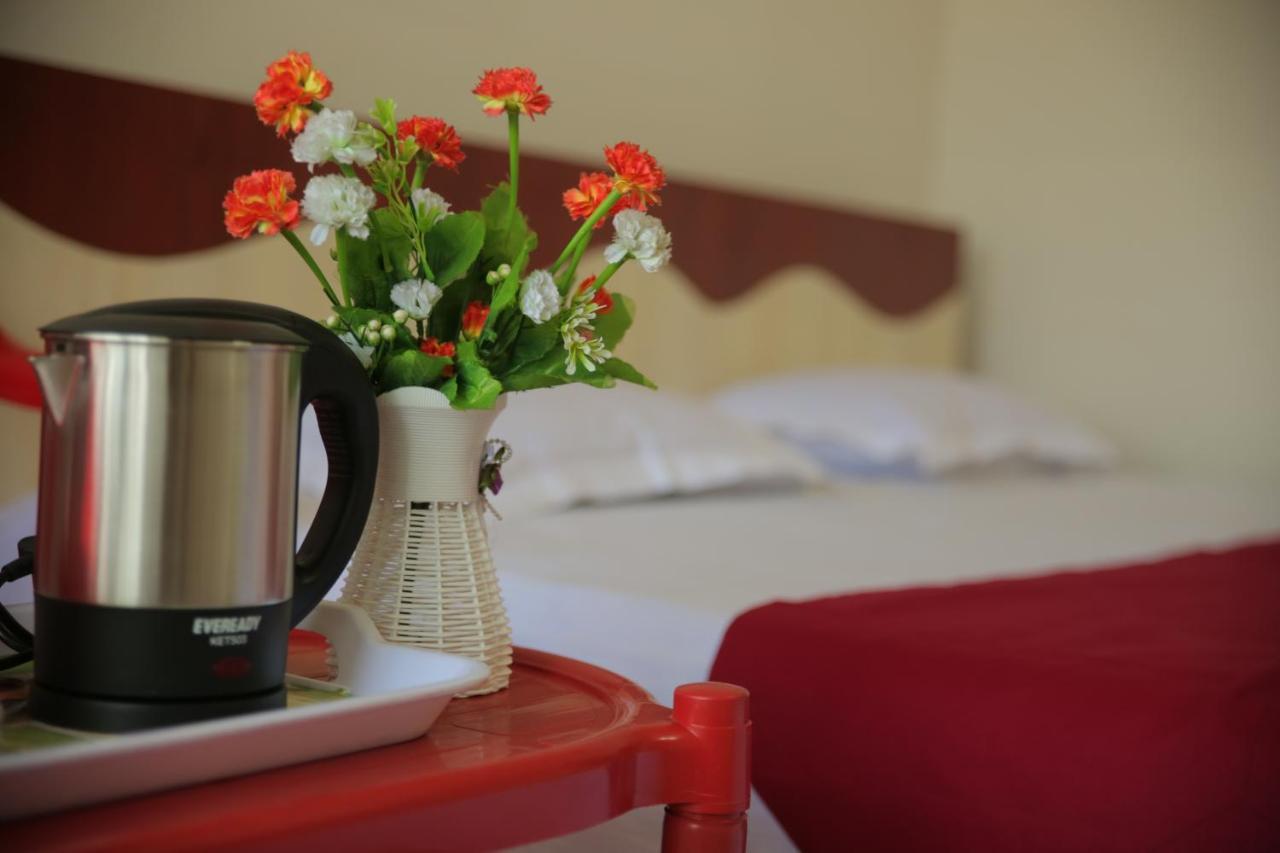 פורי Provanil Guest House מראה חיצוני תמונה
